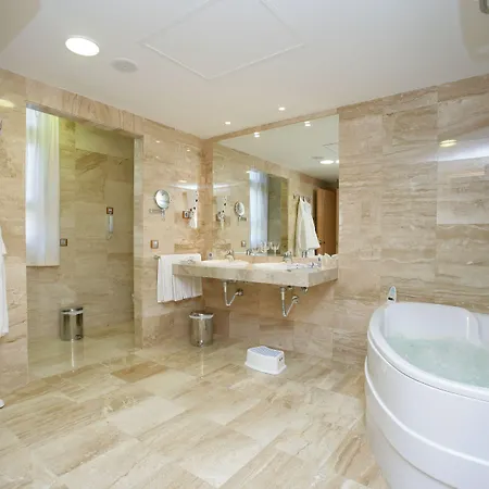 فندق Exe Palmas 4*